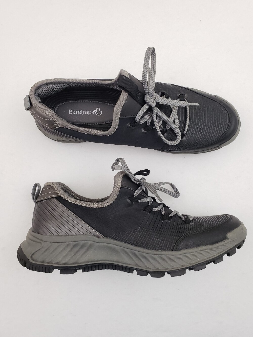 BareTraps Malina Sneakers Like New Women's Size 8 Medium